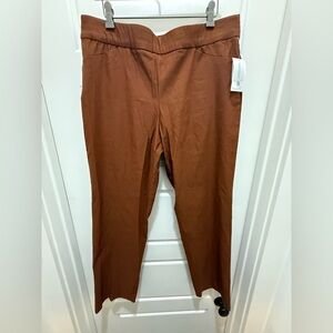 NWT. Christopher & Banks. Straight Shaped Fit Mid Rise Pant. Brown. Size 14.